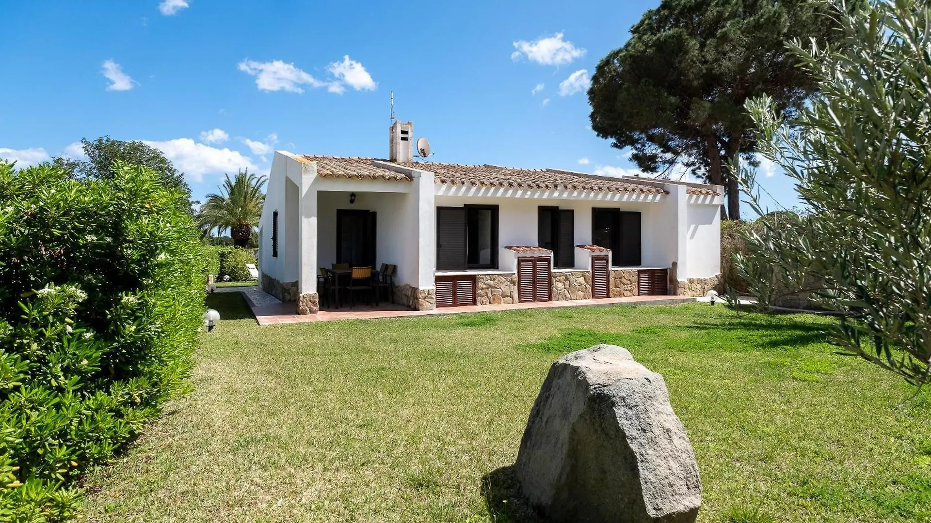 Casa Linda 100M From The Beach Muravera Villa